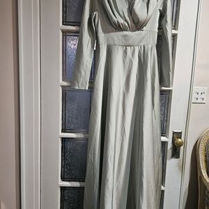 Elegant Gray Long Sleeve Dress